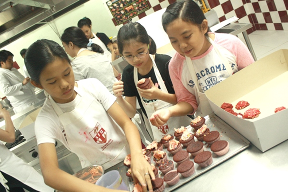 SISFU Short Summer Course: A Red Velvet Kind of Day